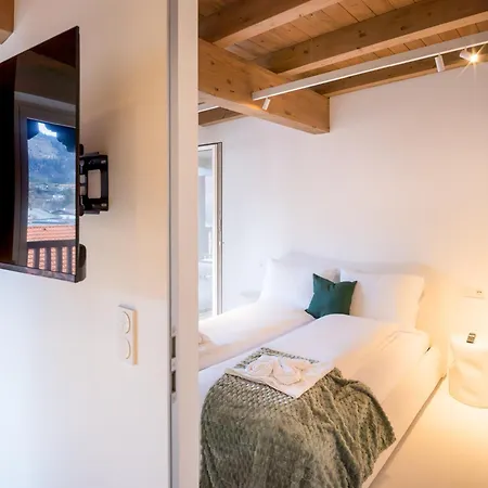 Penthouse N'3 - Balcony, Sauna & Whirlpool Access