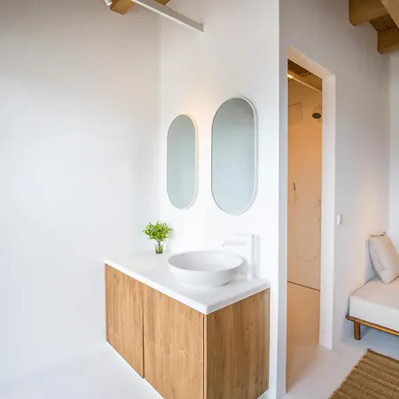 Apartamento Penthouse N'3 - Balcony, Sauna & Whirlpool Access *